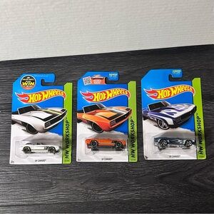 Hot Wheels HW Workshop ’69 Camaro Lot of 3 Sealed Die-Cast Cars card wear